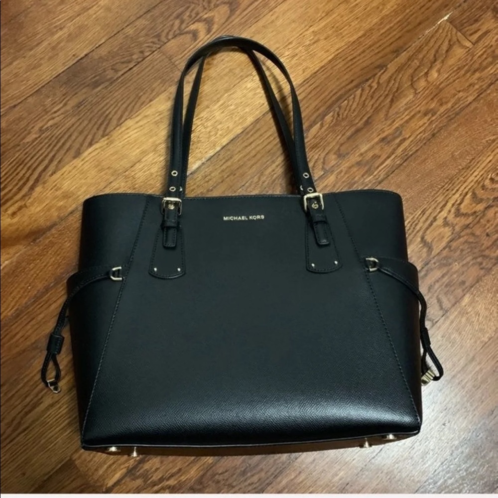 Michael kors tote